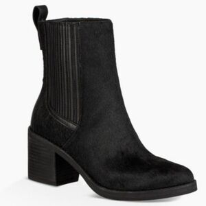UGG 7.5 Camden Chelsea booties black cow hair boots
